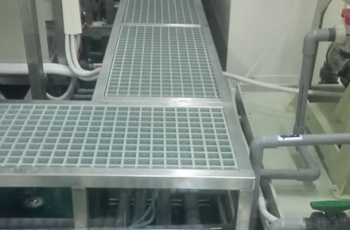 珠海雙贏(yíng)集團(tuán)廠(chǎng)區(qū)玻璃鋼格柵蓋板、防腐工程安裝